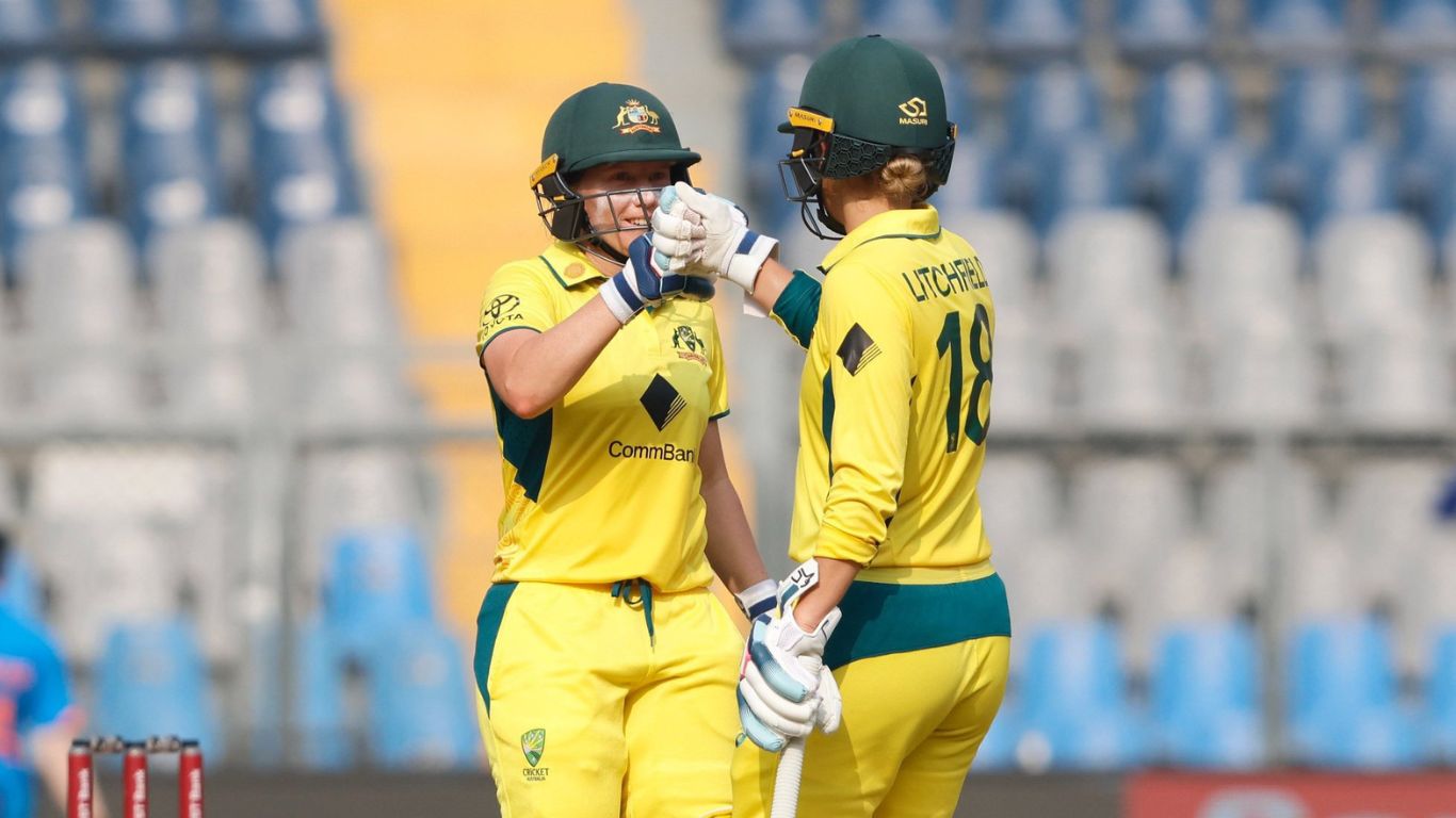 IND vs AUS: బ్యాటర్ల వైఫల్యం.. రెండో టీ20లో భారత్ ఓటమి! IND vs AUS: బ్యాటర్ల వైఫల్యం.. రెండో టీ20లో భారత్ ఓటమి!
