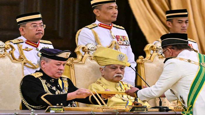King of Malaysia: మలేషియా 17వ రాజుగా ప్రమాణ స్వీకారణం చేసిన సుల్తాన్ ఇబ్రహీం King of Malaysia: మలేషియా 17వ రాజుగా ప్రమాణ స్వీకారణం చేసిన సుల్తాన్ ఇబ్రహీం