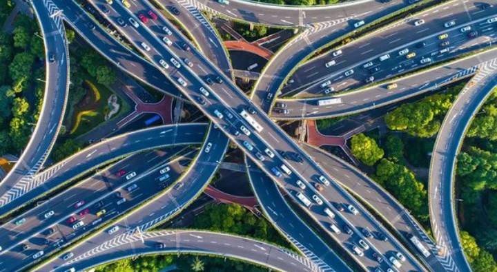 Expressway in India: దేశంలో 50 వేల కిలోమీటర్ల హై స్పీడ్ హైవేలు.. ఇకపై రోడ్డుపై 80వేగంతో ట్రక్కుల పరుగు Expressway in India: దేశంలో 50 వేల కిలోమీటర్ల హై స్పీడ్ హైవేలు.. ఇకపై రోడ్డుపై 80వేగంతో ట్రక్కుల పరుగు