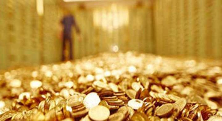 Biggest Gold Owner in India: భారత్ లో అత్యధిక బంగారం ఎవరి దగ్గర ఉంది? 2,26,79,618 కిలోల యజమాని ఎవరు? Biggest Gold Owner in India: భారత్ లో అత్యధిక బంగారం ఎవరి దగ్గర ఉంది? 2,26,79,618 కిలోల యజమాని ఎవరు?