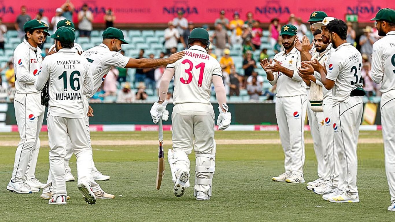 David Warner: ఫేర్వెల్ టెస్టులో లైఫ్ వచ్చినా.. నిరాశపర్చిన డేవిడ్ వార్నర్! David Warner: ఫేర్వెల్ టెస్టులో లైఫ్ వచ్చినా.. నిరాశపర్చిన డేవిడ్ వార్నర్!
