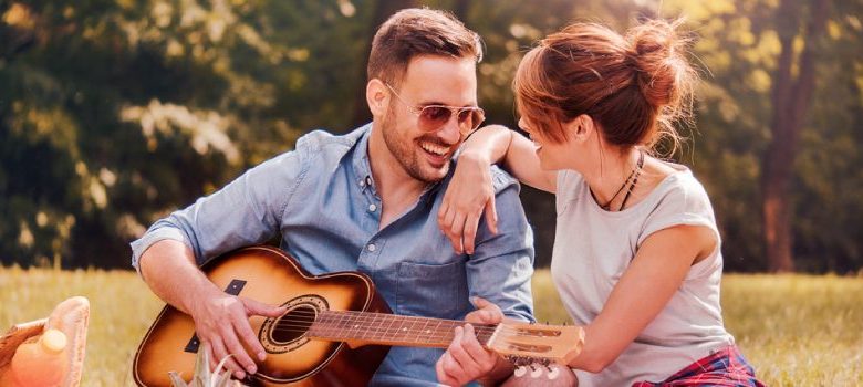 Lifestyle : అమ్మాయిలు ఇలాంటి అబ్బాయిలను ఎందుకు ఎక్కువగా ఇష్టపడతారో తెలుసా? Lifestyle : అమ్మాయిలు ఇలాంటి అబ్బాయిలను ఎందుకు ఎక్కువగా ఇష్టపడతారో తెలుసా?