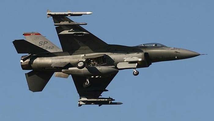US- Somalia Conflict: సోమాలియాపై అమెరికా వైమానిక దాడి.. ముగ్గురు ఉగ్రవాదులు హతం US- Somalia Conflict: సోమాలియాపై అమెరికా వైమానిక దాడి.. ముగ్గురు ఉగ్రవాదులు హతం