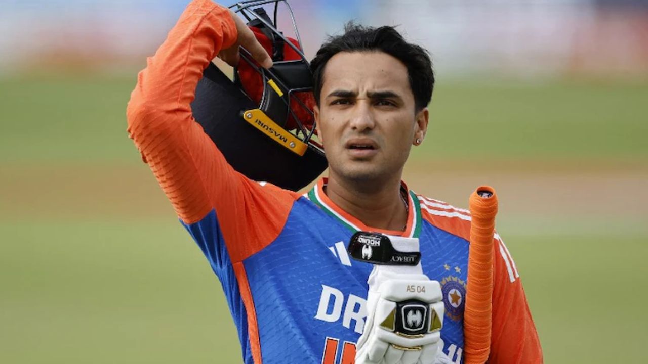 Abhishek Sharma: ఏం అభిషేక్.. ఐపీఎల్లో మాత్రమే ఆడుతావా? Abhishek Sharma: ఏం అభిషేక్.. ఐపీఎల్లో మాత్రమే ఆడుతావా?