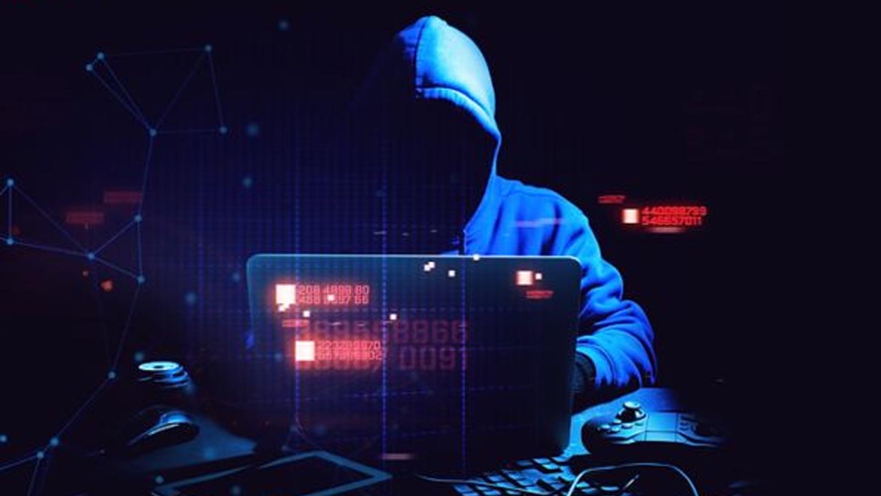 Cyber Crime: పొరపాటున డబ్బు జమ చేశామని చెప్పి రూ.46 లక్షలు కొట్టేశారు.. Cyber Crime: పొరపాటున డబ్బు జమ చేశామని చెప్పి రూ.46 లక్షలు కొట్టేశారు..