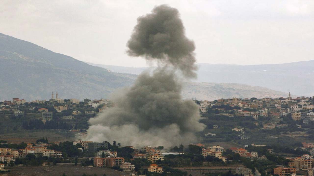 Lebanon-Israel War: హిజ్బుల్లా కమాండర్ అబూ అలీ సహా ఇద్దరు హమాస్ నేతలు హతం Lebanon-Israel War: హిజ్బుల్లా కమాండర్ అబూ అలీ సహా ఇద్దరు హమాస్ నేతలు హతం