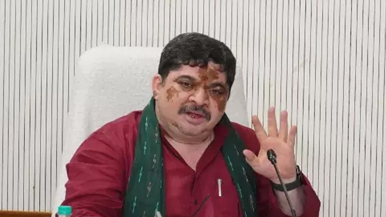 Ponnam Prabhakar: దేశం మొత్తానికి సమగ్ర సర్వే దిక్సూచి.. నవంబర్ 6 నుండి ప్రారంభం.. Ponnam Prabhakar: దేశం మొత్తానికి సమగ్ర సర్వే దిక్సూచి.. నవంబర్ 6 నుండి ప్రారంభం..