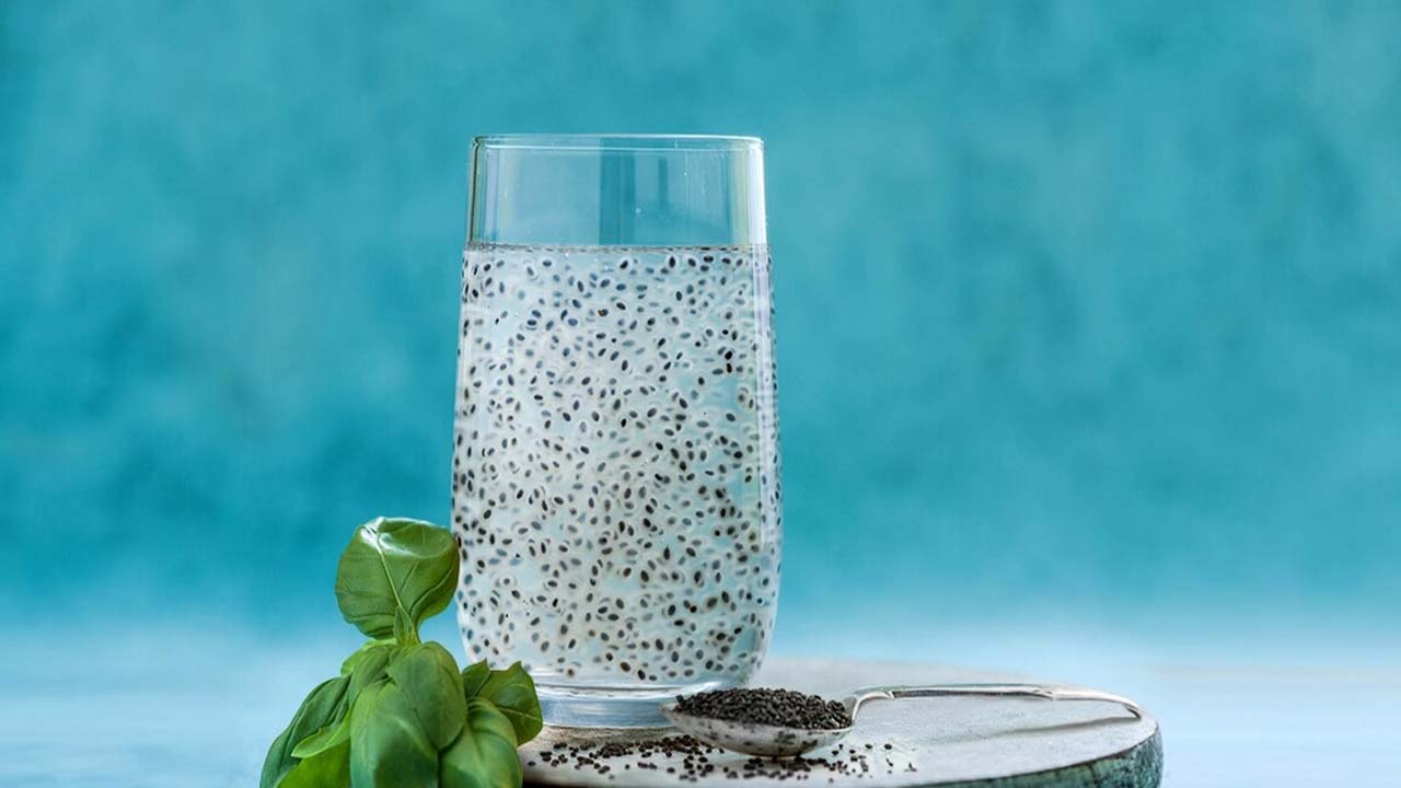 Health Tips: రోజూ ఉదయాన్నే ఈ నీటిని తాగితే బెల్లీ ఫ్యాట్ మటుమాయం..! Health Tips: రోజూ ఉదయాన్నే ఈ నీటిని తాగితే బెల్లీ ఫ్యాట్ మటుమాయం..!