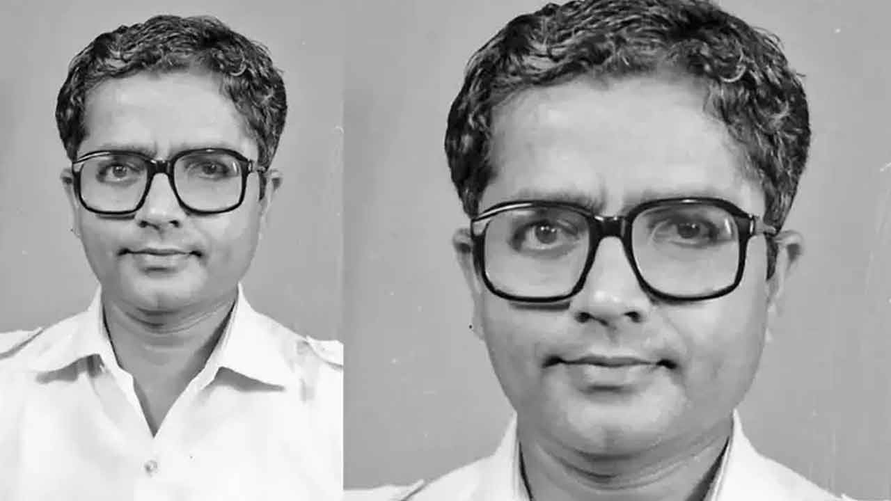Shyam Sundara Kulkarni: ప్రముఖ లిరిసిస్ట్ మృతి.. ఇండస్ట్రీలో విషాదం Shyam Sundara Kulkarni: ప్రముఖ లిరిసిస్ట్ మృతి.. ఇండస్ట్రీలో విషాదం