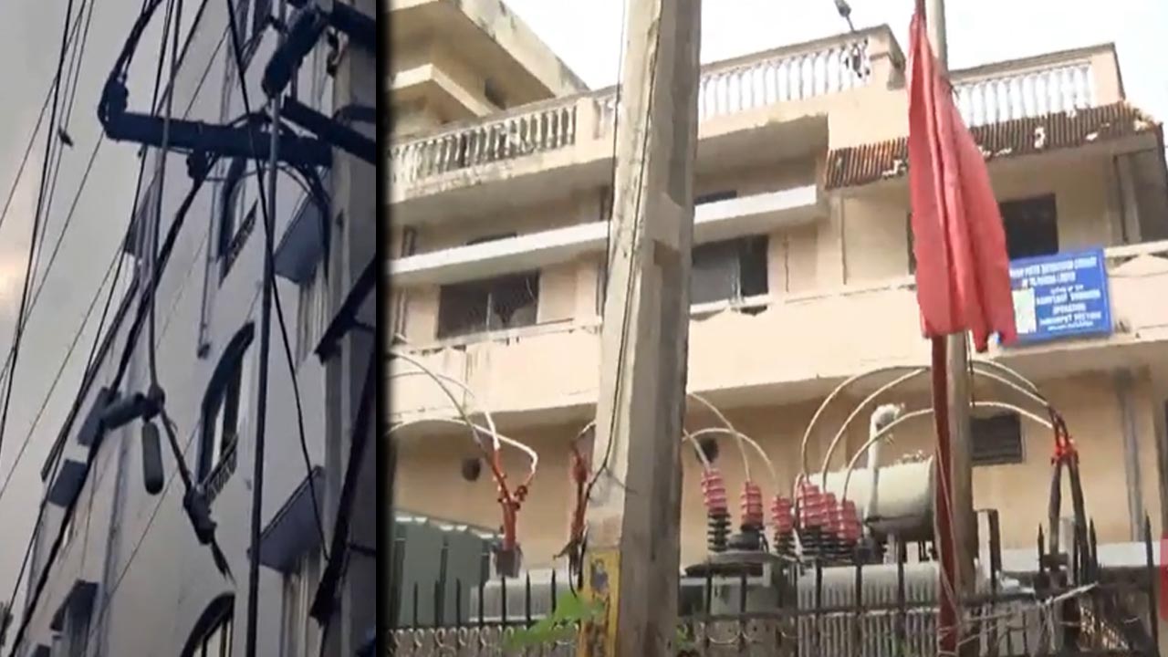 Hyderabad: శ్రీనగర్ కాలనీ సబ్ స్టేషన్ ముందు ఉద్రిక్తత.. భారీగా పోలీసుల మోహరింపు Hyderabad: శ్రీనగర్ కాలనీ సబ్ స్టేషన్ ముందు ఉద్రిక్తత.. భారీగా పోలీసుల మోహరింపు