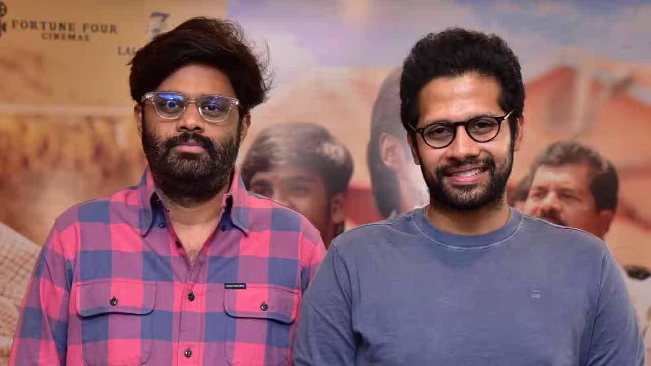 Venky Atluri: సినిమా మొత్తం ఒకటే షర్ట్, ప్యాంటు ధరించిన డైరెక్టర్ Venky Atluri: సినిమా మొత్తం ఒకటే షర్ట్, ప్యాంటు ధరించిన డైరెక్టర్