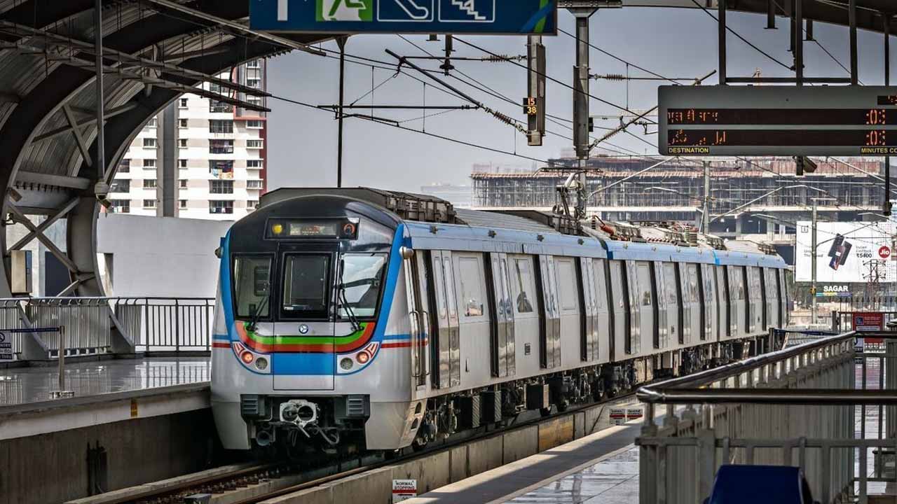 Hyderabad Metro : మెట్రో రైలు కొత్త మార్గాల పనులకు పరిపాలన అనుమతి Hyderabad Metro : మెట్రో రైలు కొత్త మార్గాల పనులకు పరిపాలన అనుమతి
