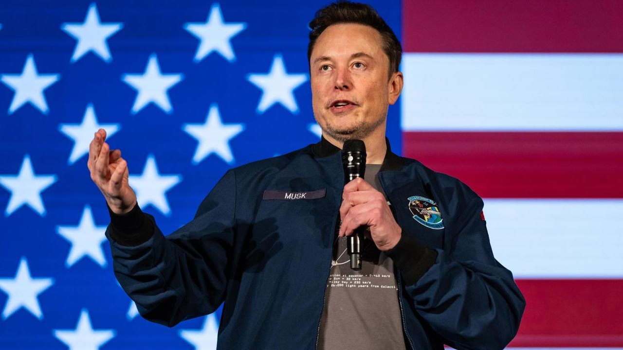 Elon Musk: అధ్యక్ష ఎన్నికల ఫలితాల్లో డొనాల్డ్ ట్రంప్ ముందంజ.. ఎలాన్ మస్క్ పోస్ట్ Elon Musk: అధ్యక్ష ఎన్నికల ఫలితాల్లో డొనాల్డ్ ట్రంప్ ముందంజ.. ఎలాన్ మస్క్ పోస్ట్