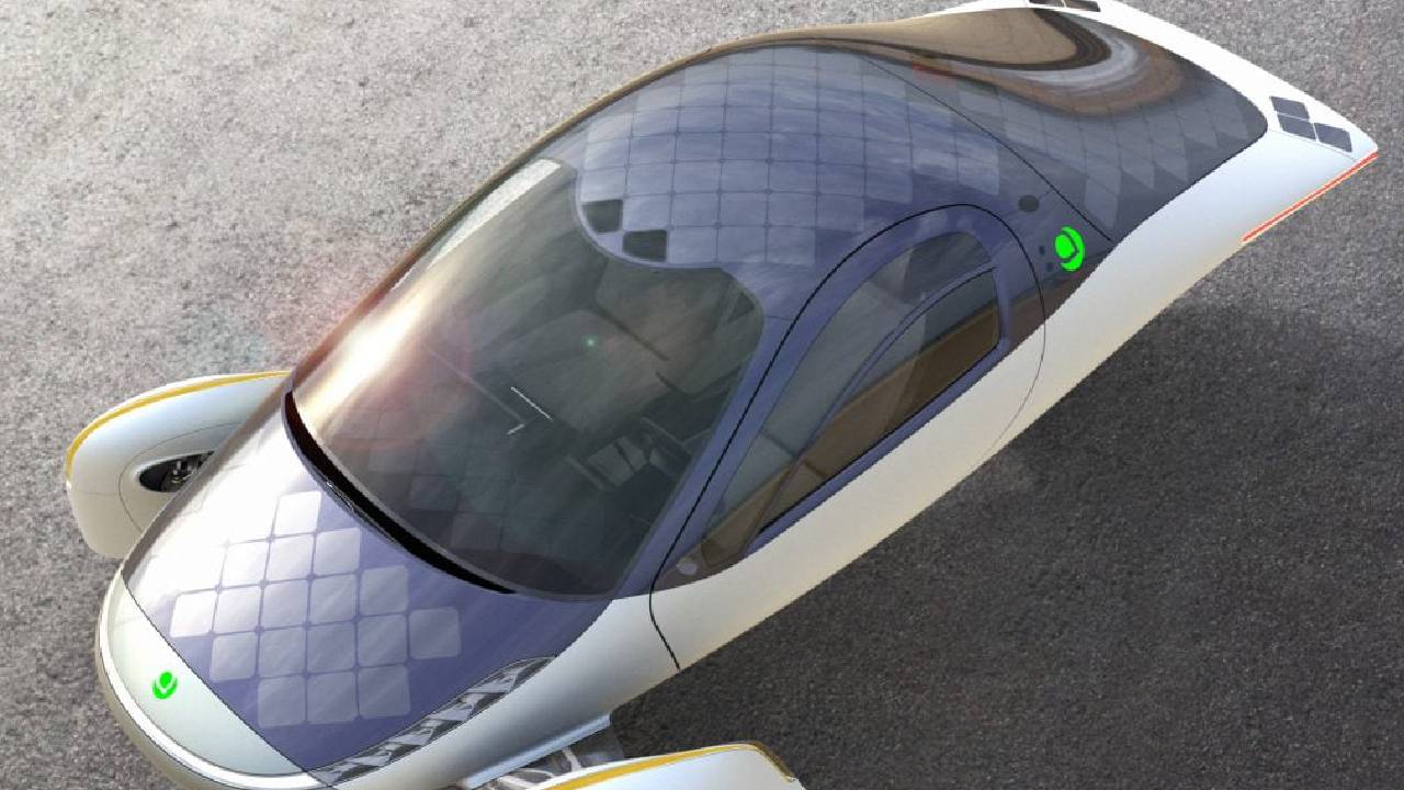Solar Car: సోలార్ కార్లు వచ్చేస్తున్నాయి.. ఒక్క ఛార్జింగ్తో 1600 కి.మీ. Solar Car: సోలార్ కార్లు వచ్చేస్తున్నాయి.. ఒక్క ఛార్జింగ్తో 1600 కి.మీ.