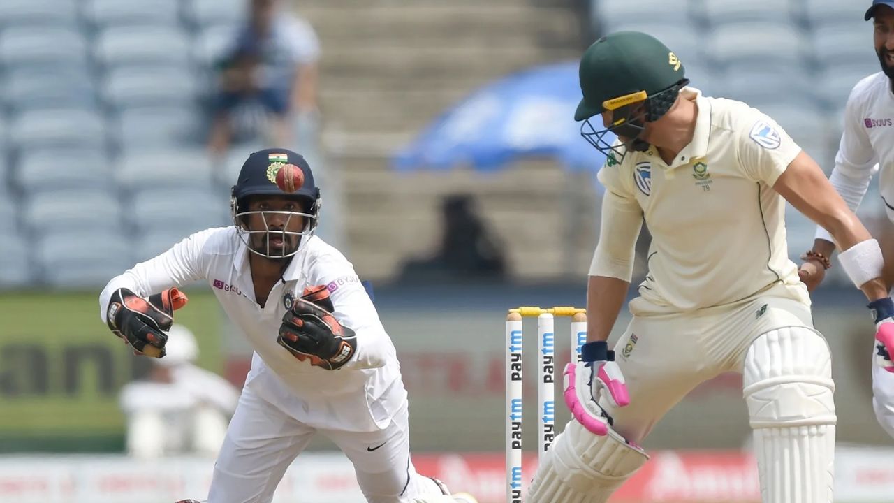 Team India: నాకు ఆడాలని అస్సలు లేదు.. ఆసక్తికర విషయాన్ని పంచుకున్న టీమిండియా కీపర్! Team India: నాకు ఆడాలని అస్సలు లేదు.. ఆసక్తికర విషయాన్ని పంచుకున్న టీమిండియా కీపర్!