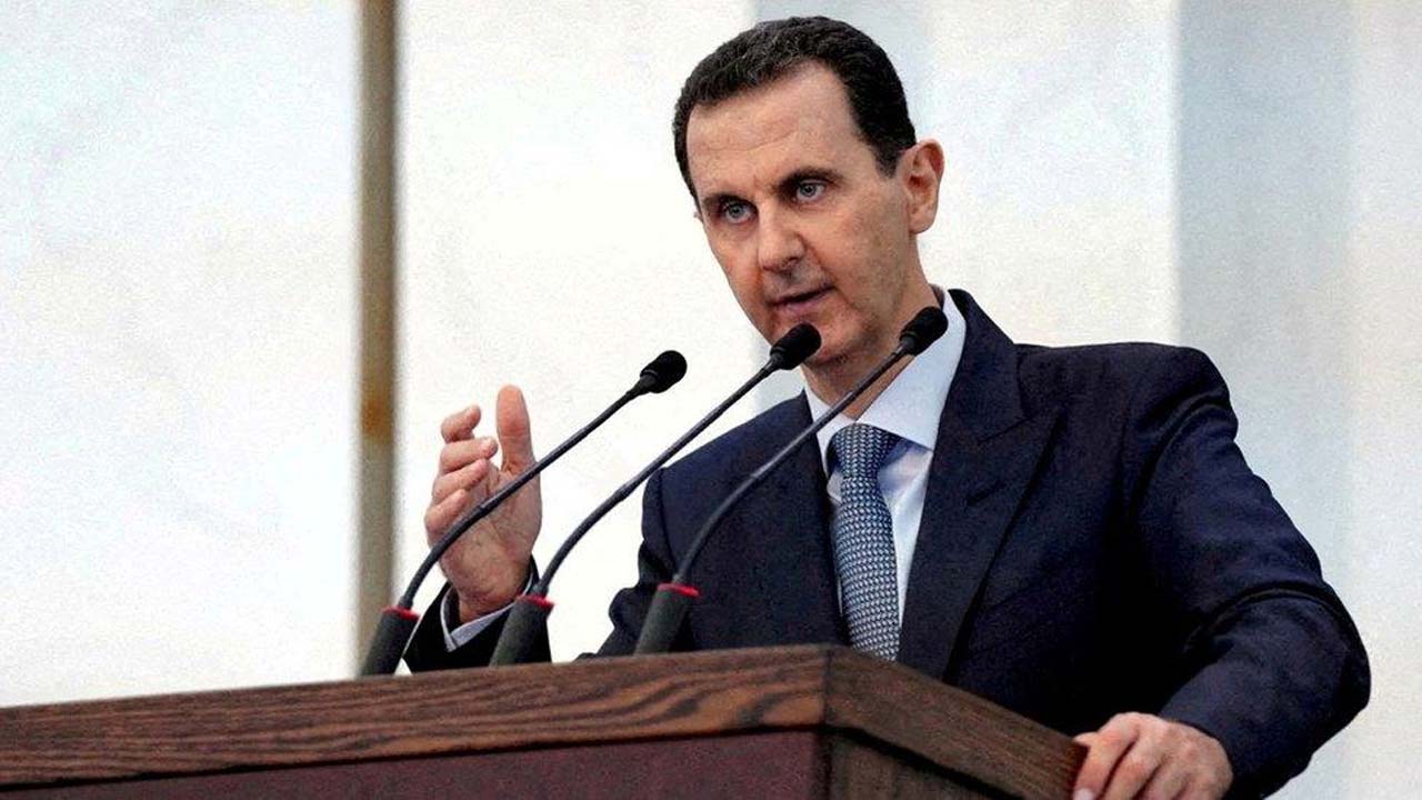 Bashar al Assad: సిరియా మాజీ అధ్యక్షుడికి ఇక్కట్లు.. ఫ్రాన్స్ అరెస్ట్ వారెంట్ జారీ Bashar al Assad: సిరియా మాజీ అధ్యక్షుడికి ఇక్కట్లు.. ఫ్రాన్స్ అరెస్ట్ వారెంట్ జారీ