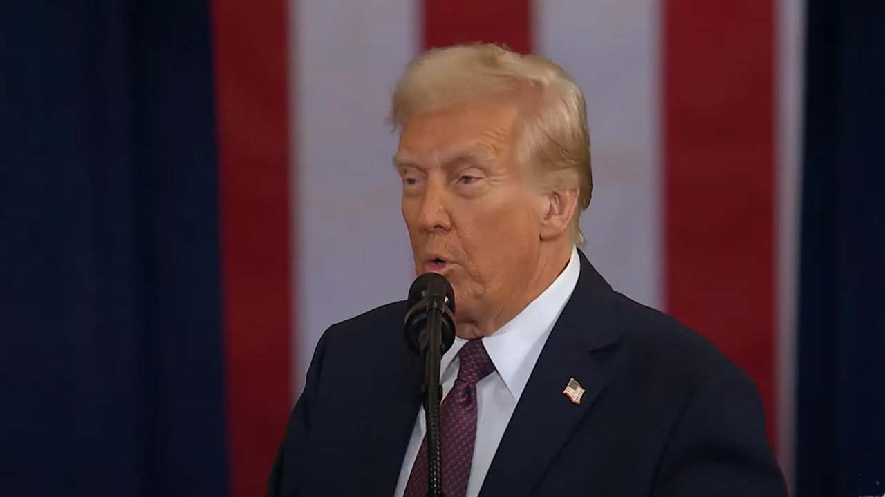 Donald Trump : ట్రంప్ కొత్త చట్టంతో వారిలో వణుకు.. ఫిబ్రవరి 20కి ముందే పిల్లలను కనేందుకు ప్లాన్ Donald Trump : ట్రంప్ కొత్త చట్టంతో వారిలో వణుకు.. ఫిబ్రవరి 20కి ముందే పిల్లలను కనేందుకు ప్లాన్