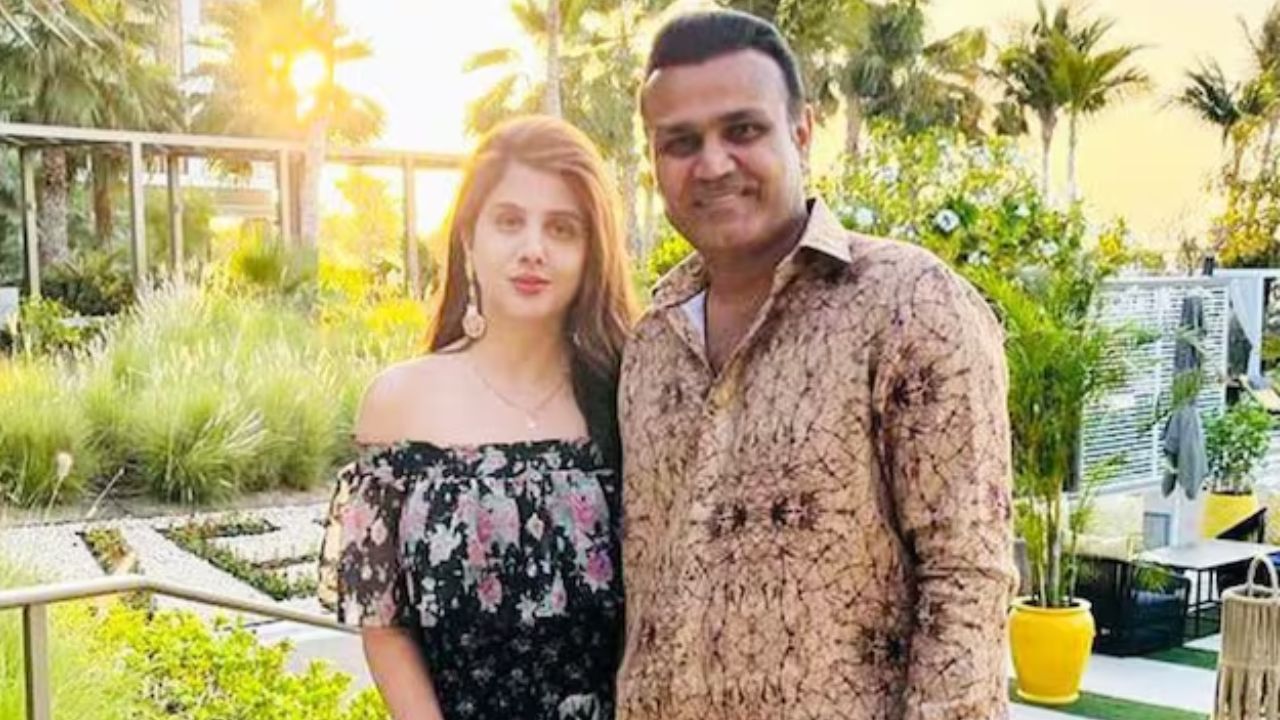 Virender Sehwag: షాకింగ్.. విడాకుల తీసుకోబోతున్న వీరేంద్ర సెహ్వాగ్! Virender Sehwag: షాకింగ్.. విడాకుల తీసుకోబోతున్న వీరేంద్ర సెహ్వాగ్!