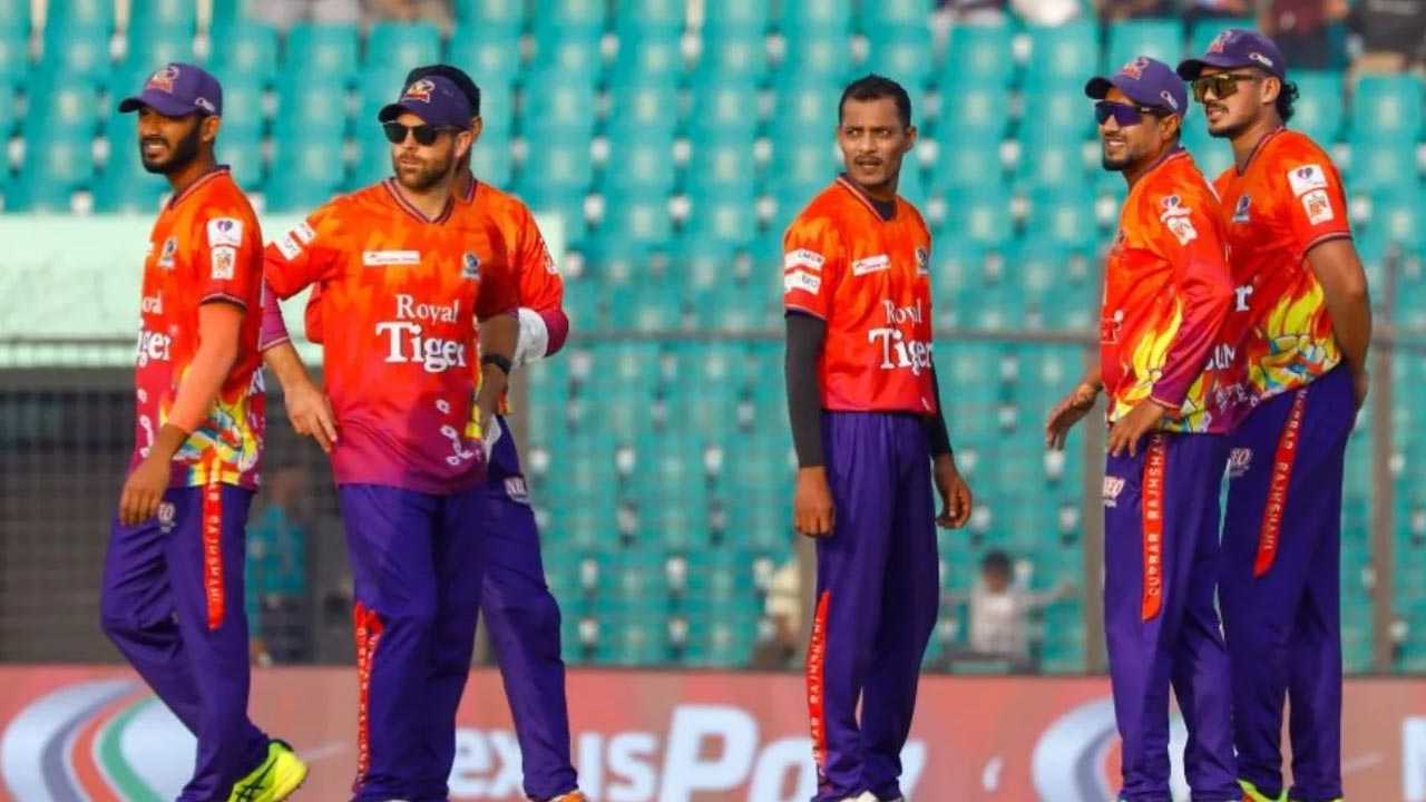 BPL: బీపీఎల్లో మ్యాచ్ ఫిక్సింగ్ కలకలం.. 12 మంది ఆటగాళ్లపై అనుమానం..! BPL: బీపీఎల్లో మ్యాచ్ ఫిక్సింగ్ కలకలం.. 12 మంది ఆటగాళ్లపై అనుమానం..!
