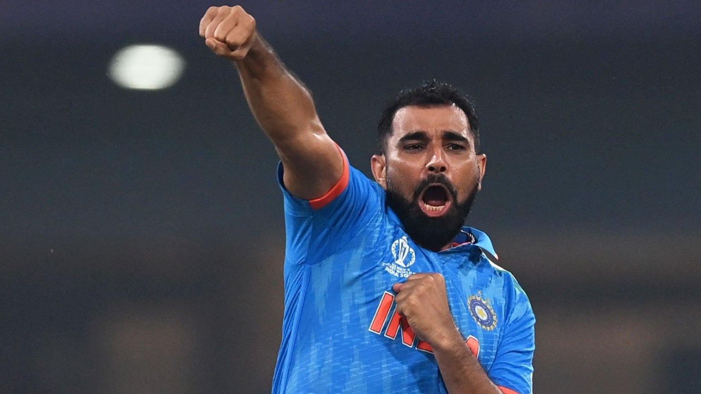 Mohammed Shami: ప్రపంచ రికార్డుకు దగ్గరలో టీమిండియా స్టార్ బౌలర్.. Mohammed Shami: ప్రపంచ రికార్డుకు దగ్గరలో టీమిండియా స్టార్ బౌలర్..