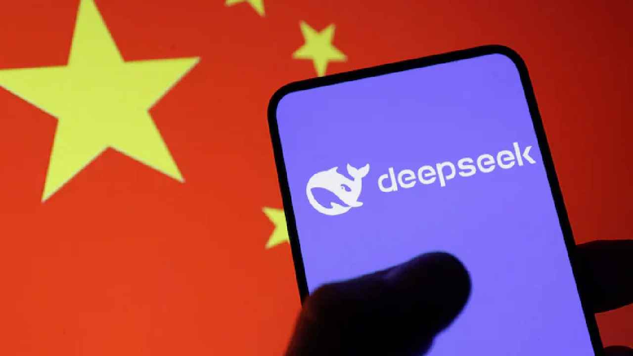 DeepSeek: చైనాలో ప్రతీ ఇంట్లోకి దూరిపోతున్న ‘‘డీప్ సీక్’’.. DeepSeek: చైనాలో ప్రతీ ఇంట్లోకి దూరిపోతున్న ‘‘డీప్ సీక్’’..