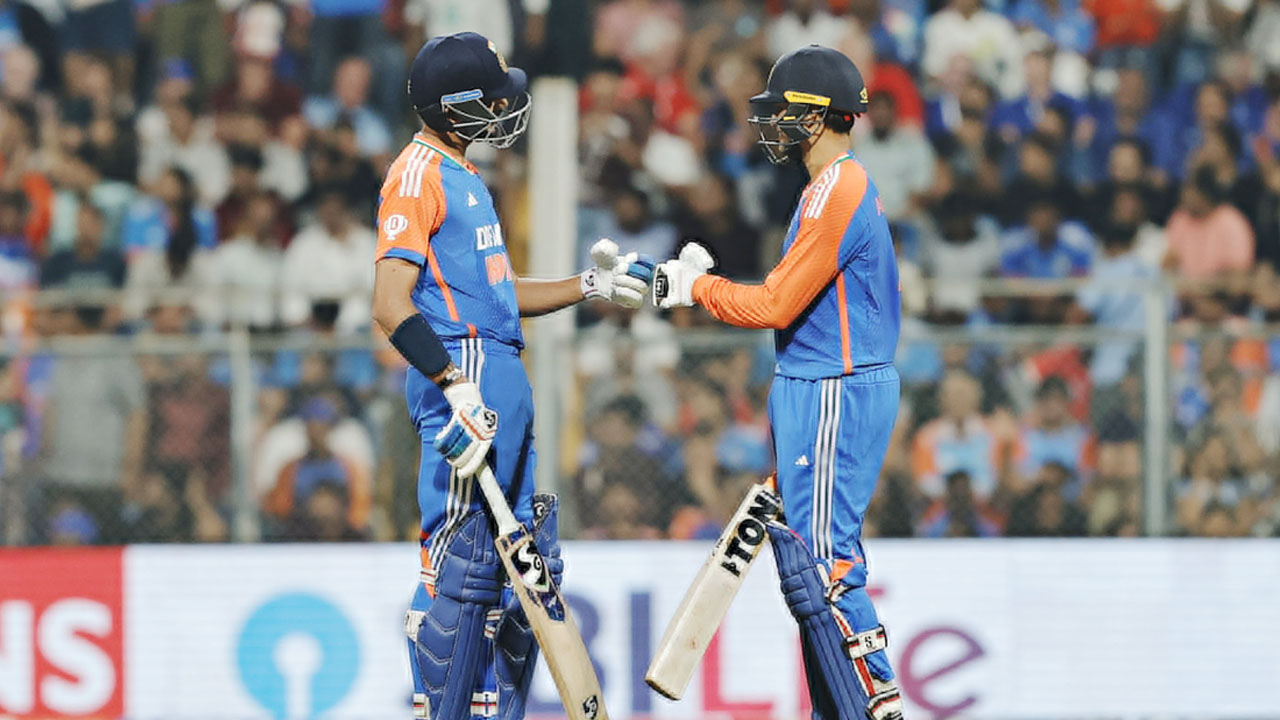 Ind vs Eng 5th T20: దంచికొట్టిన భారత్.. ఇంగ్లాండ్ ముందు భారీ టార్గెట్ Ind vs Eng 5th T20: దంచికొట్టిన భారత్.. ఇంగ్లాండ్ ముందు భారీ టార్గెట్
