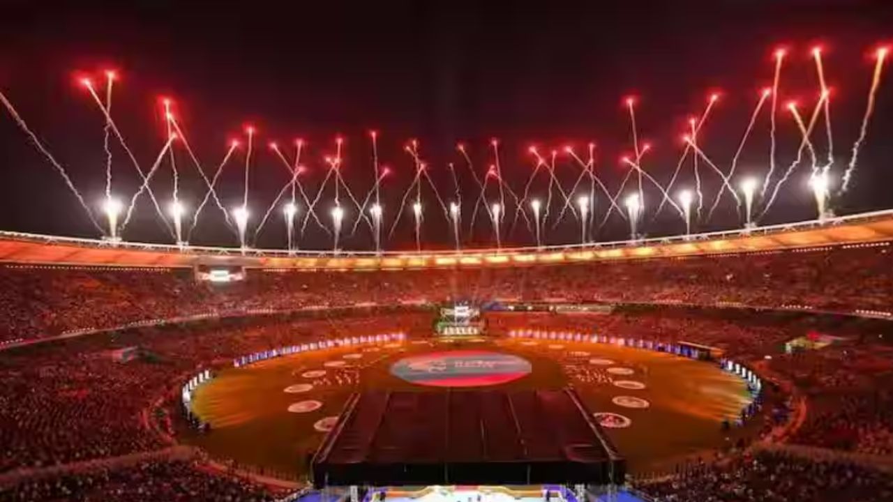 IPL 2025: పెద్ద ప్లానే.. 13 వేదికల్లో గ్రాండ్గా ఓపెనింగ్ సెర్మనీ ఏర్పాటు చేయనున్న బీసీసీఐ IPL 2025: పెద్ద ప్లానే.. 13 వేదికల్లో గ్రాండ్గా ఓపెనింగ్ సెర్మనీ ఏర్పాటు చేయనున్న బీసీసీఐ