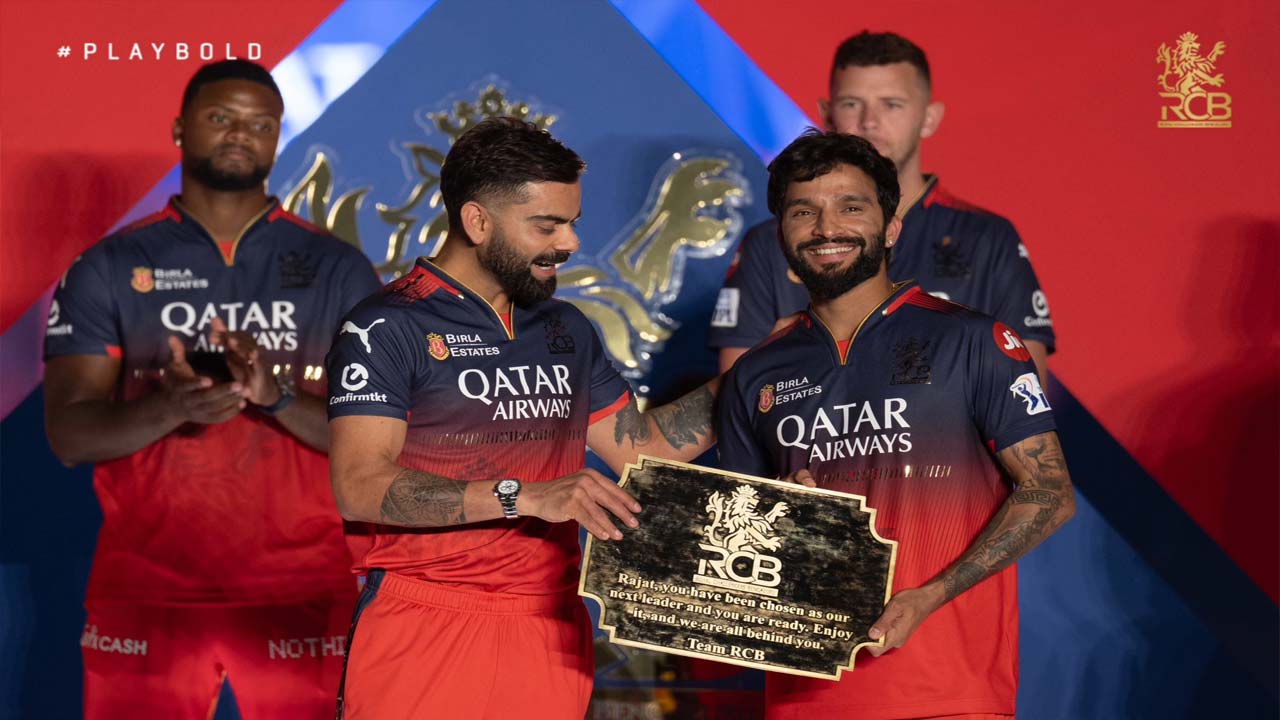 RCB Unbox Event: రజత్ పాటిదార్పై కోహ్లీ ఇంట్రెస్టింగ్ కామెంట్స్.. RCB Unbox Event: రజత్ పాటిదార్పై కోహ్లీ ఇంట్రెస్టింగ్ కామెంట్స్..