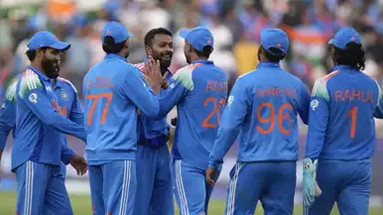 IND vs NZ: పంజా విసిరిన వరుణ్ చక్రవర్తి.. కివీస్ పై భారత్ ఘన విజయం IND vs NZ: పంజా విసిరిన వరుణ్ చక్రవర్తి.. కివీస్ పై భారత్ ఘన విజయం