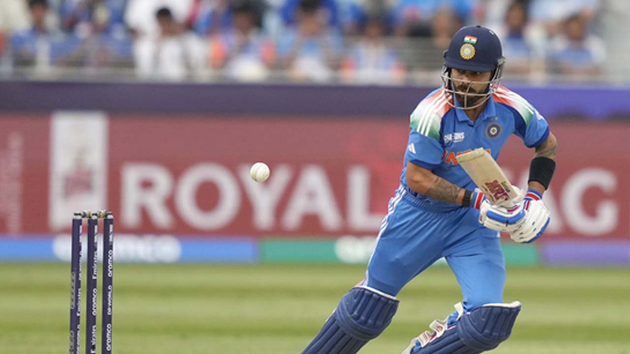 IND vs NZ Final: క్రిస్ గేల్ రికార్డ్ పై కోహ్లీ కన్ను.. మరో 46 పరుగులు చేస్తే ఛాంపియన్ ట్రోఫీలో నయా హిస్టరీ IND vs NZ Final: క్రిస్ గేల్ రికార్డ్ పై కోహ్లీ కన్ను.. మరో 46 పరుగులు చేస్తే ఛాంపియన్ ట్రోఫీలో నయా హిస్టరీ