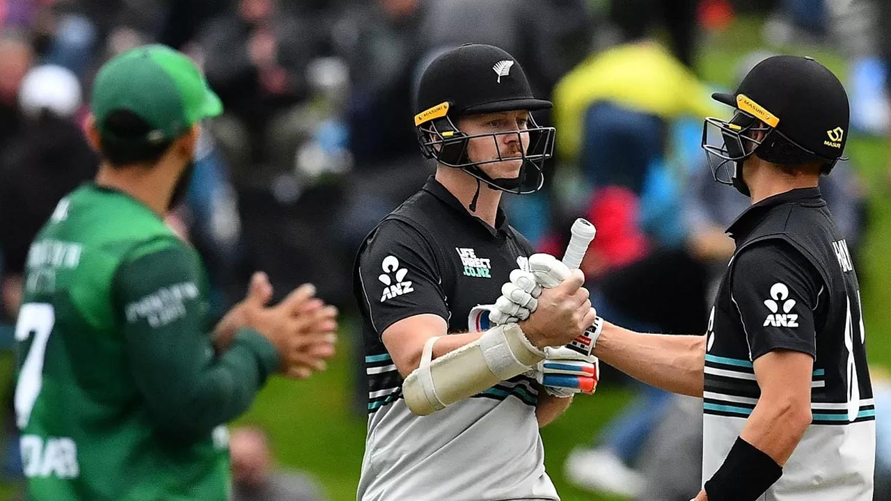 NZ vs PAK: దెబ్బ మీద దెబ్బ.. రెండో టీ20లో న్యూజిలాండ్ చేతిలో పాకిస్తాన్ చిత్తు NZ vs PAK: దెబ్బ మీద దెబ్బ.. రెండో టీ20లో న్యూజిలాండ్ చేతిలో పాకిస్తాన్ చిత్తు