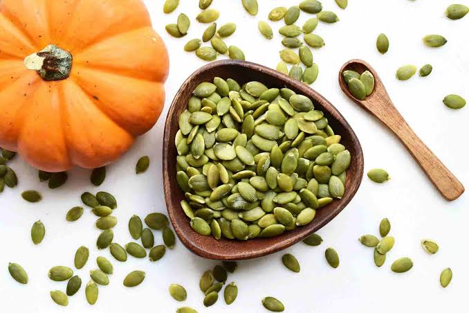 Pumpkin Seeds: గుమ్మడికాయ గింజలతో ఇన్ని బెనిఫిట్సా.. తెలిస్తే వదలరు..! Pumpkin Seeds: గుమ్మడికాయ గింజలతో ఇన్ని బెనిఫిట్సా.. తెలిస్తే వదలరు..!