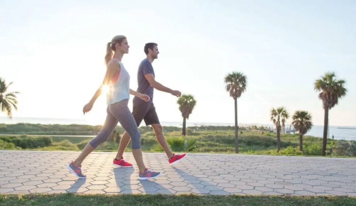 Walking: మార్నింగ్ వాకింగ్ ఇలా చేస్తున్నారా.. ప్రమాదంలో పడ్డట్టే..! Walking: మార్నింగ్ వాకింగ్ ఇలా చేస్తున్నారా.. ప్రమాదంలో పడ్డట్టే..!