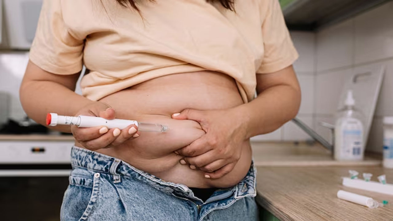 Weight loss Injection: బరువు తగ్గించే ఇంజెక్షన్ ‘వేగోవి’ విడుదల.. ధర ఎంతంటే..? Weight loss Injection: బరువు తగ్గించే ఇంజెక్షన్ ‘వేగోవి’ విడుదల.. ధర ఎంతంటే..?