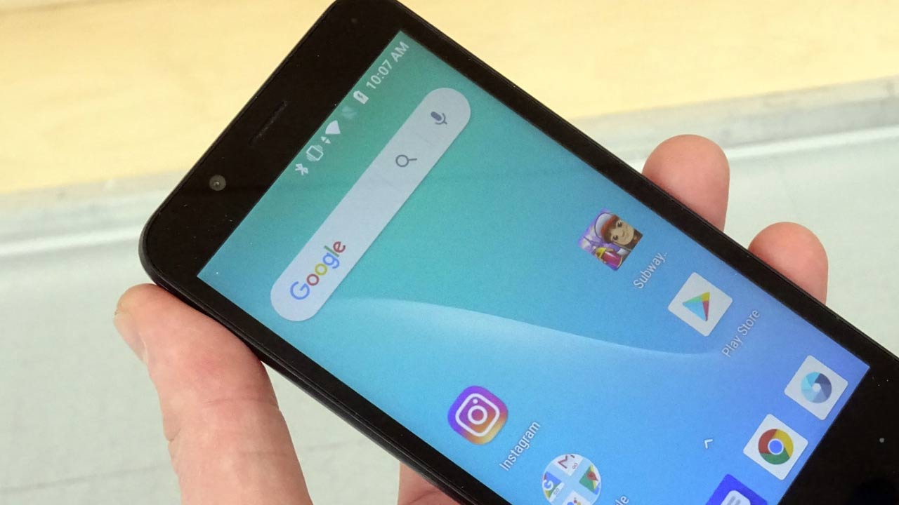 Cheapest Phones: దేశంలోనే అత్యంత చౌకైన ఫోన్లు ఇవే!.. ధర రూ. వెయ్యి కన్నా తక్కువే.. Cheapest Phones: దేశంలోనే అత్యంత చౌకైన ఫోన్లు ఇవే!.. ధర రూ. వెయ్యి కన్నా తక్కువే..